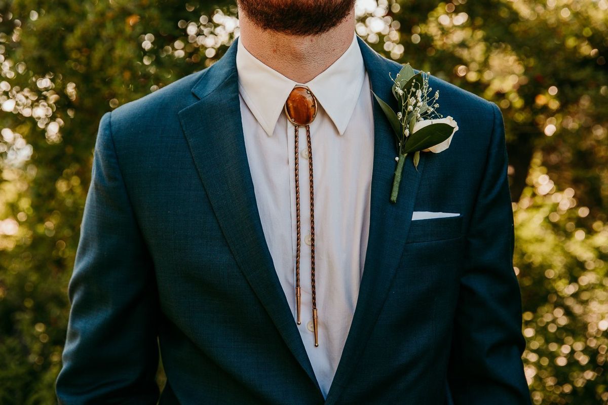 bolo tie